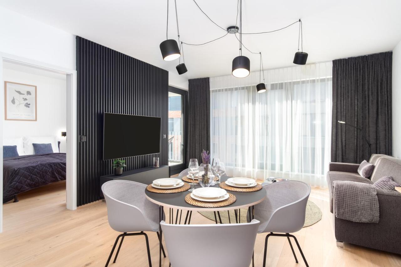 Prague Days - Premium Apartments - Balcony Екстер'єр фото